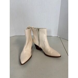 Qupid Cream Western Ankle Boots Pointed Toe Stacked Block Heel Side Zip Womens 8